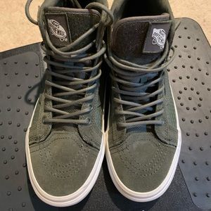 VANS ALL WEATHER SHOES.